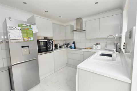 4 Bellview Close, Briston, Melton Constable, NR24 2SJ