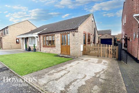 2 bedroom semi-detached bungalow for sale, Snowdrop Close, Bradwell