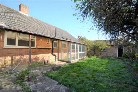 2 bedroom bungalow for sale, South Hill Avenue, South Harrow