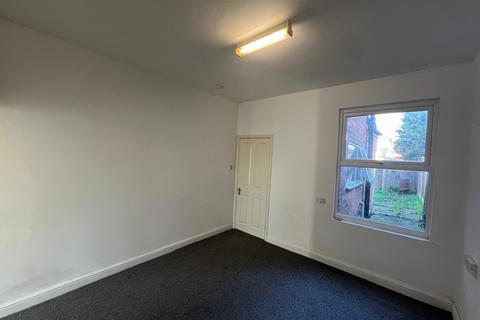 2 bedroom terraced house to rent, Lockhurst Lane, Coventry, CV6