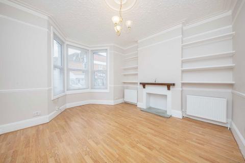 1 bedroom flat for sale, Chesham Road, Kingston Upon Thames KT1