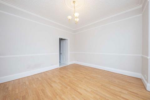 1 bedroom flat for sale, Chesham Road, Kingston Upon Thames KT1