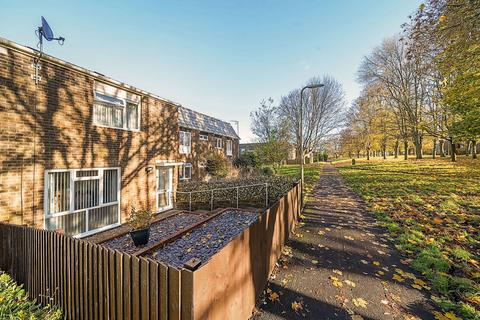 2 bedroom end of terrace house for sale, Quilter Road, Basingstoke, RG22 4HE