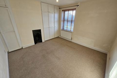 2 bedroom terraced house to rent, Shelfanger Road, Diss IP22