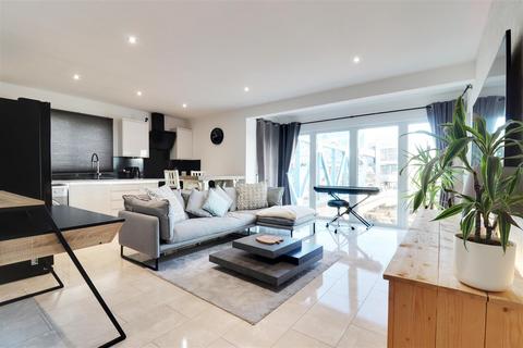 undefined, Old Harbour Court, Hull