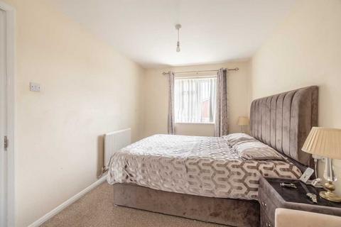 53 Nicholas Gardens, Slough, SL1 5TT