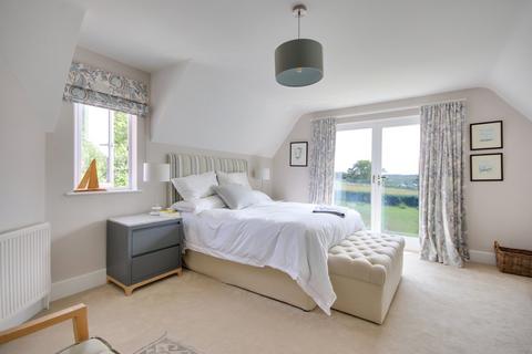 Kelham Dock Lane, Beaulieu, Brockenhurst, SO42 7YH
