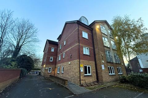 2 bedroom flat to rent, Chester Road, Stretford, M32