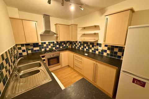 2 bedroom flat to rent, Chester Road, Stretford, M32