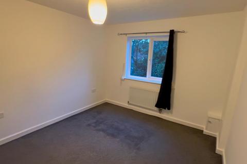 2 bedroom flat to rent, Chester Road, Stretford, M32