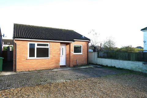 2 bedroom detached bungalow for sale, North Street, Calne