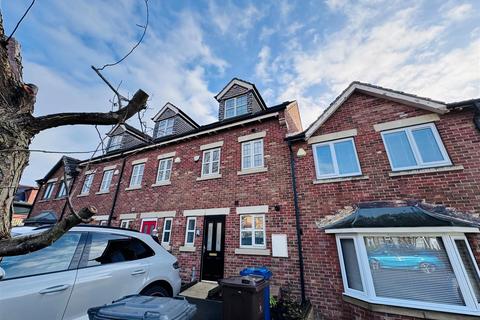 3 bedroom townhouse to rent, Hazelwood, Barnsley S71