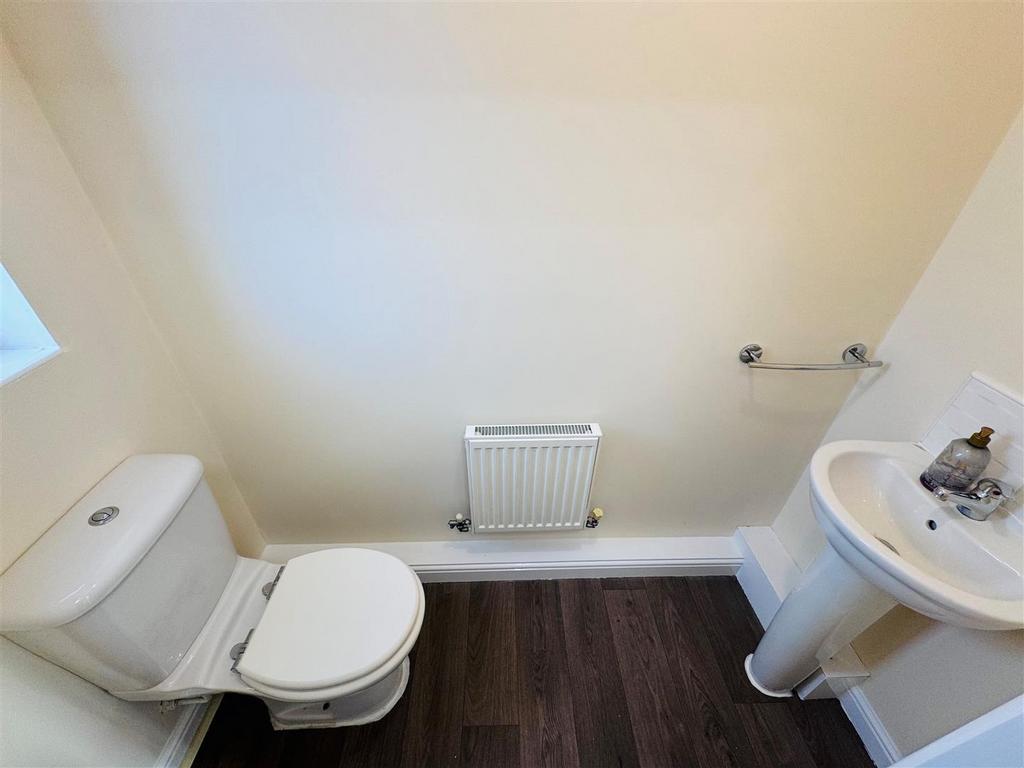 Downstairs WC.jpg