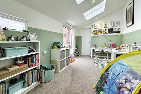 16 Colyton Way, Purley On Thames, Reading, RG8 8BL