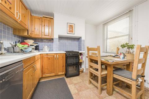 35 Albion Road, Twickenham, TW2 6QJ