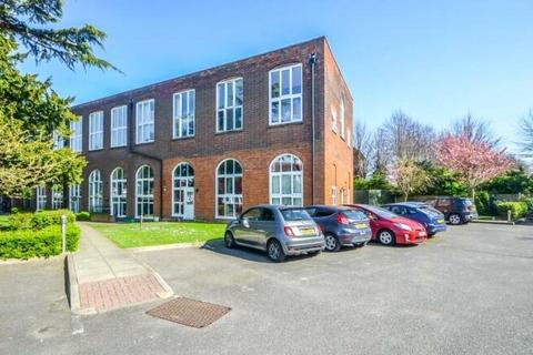 3 bedroom apartment for sale, Sweyne Avenue, Southend-on-Sea, Essex