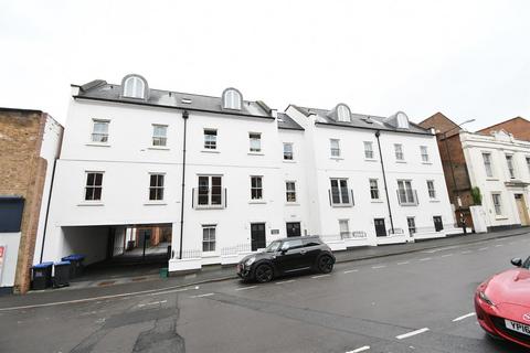 2 bedroom penthouse to rent, 8 Dickins House, 16-24 Kenilworth Street, Leamington Spa