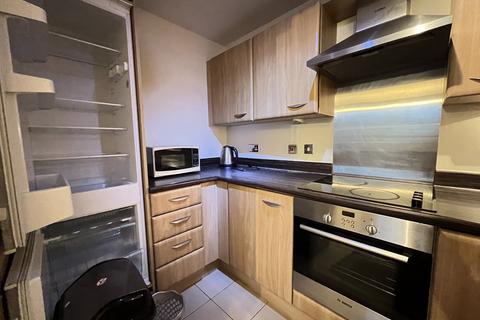 2 bedroom flat to rent, Langley Walk, Birmingham, West Midlands, B15