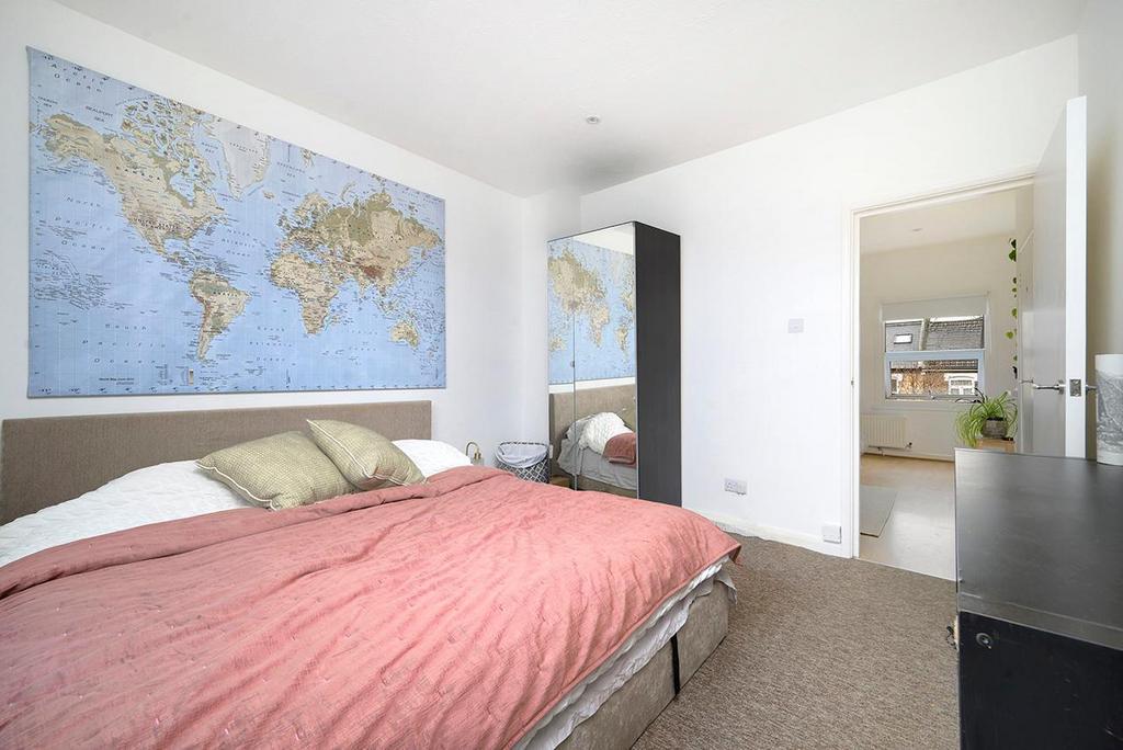Apartment in London - More