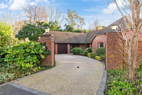 4 bedroom detached bungalow for sale, Acorn Grove, Kingswood, Tadworth