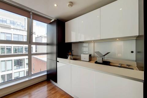 1 bedroom flat for sale, Lambs Passage, Moorgate, London, EC1Y