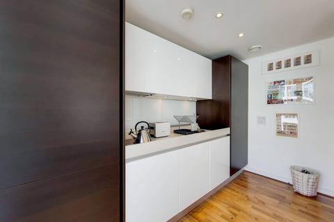 1 bedroom flat for sale, Lambs Passage, Moorgate, London, EC1Y