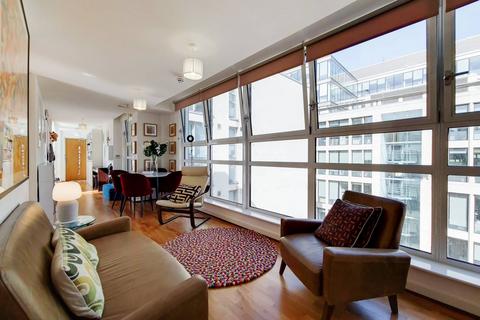 1 bedroom flat for sale, Lambs Passage, Moorgate, London, EC1Y