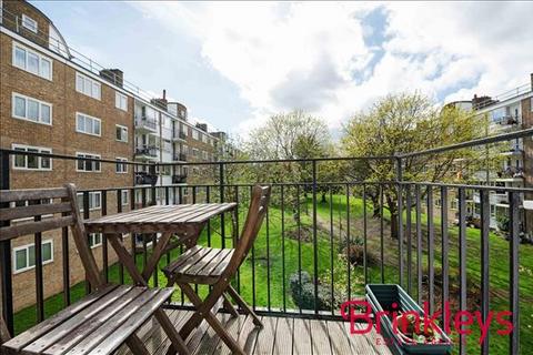 Innes Gardens, Putney, SW15