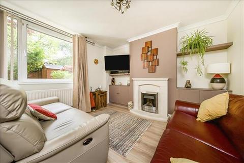 16 Farlington Place, London, SW15 4AH