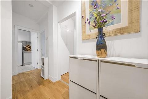 1 bedroom apartment for sale, Cline House, Putney, SW15