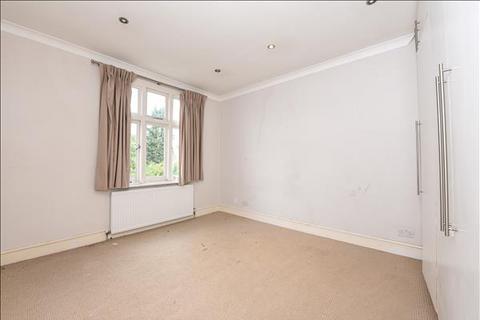 3 bedroom end of terrace house to rent, Wincanton Road, Southfields, SW18