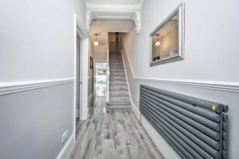 7 bedroom semi-detached house to rent, Norfolk Road, London, SW19