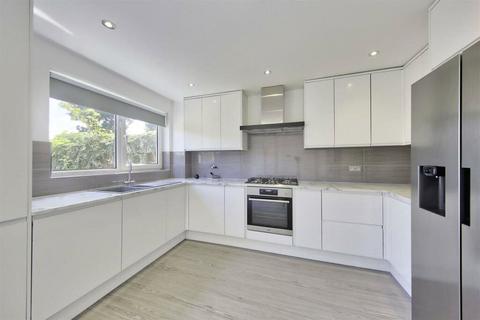 5 bedroom end of terrace house to rent, Newstead Way, London, SW19