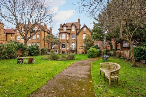 2 bedroom apartment to rent, Lingfield Road, Wimbledon Village, SW19