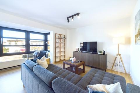 2 bedroom apartment to rent, The Shore, Edinburgh, EH6