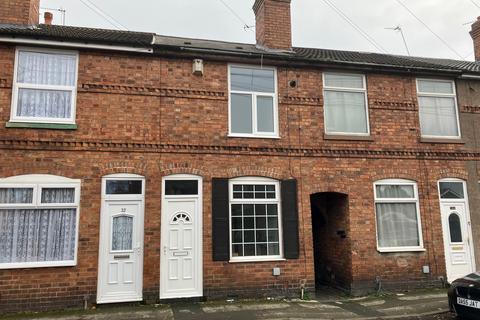 2 bedroom terraced house to rent, Heathfield Lane, Wednesbury