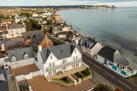 4 bedroom house for sale, An exceptional coastal home on Jersey’s east side offers breathtaking sea views