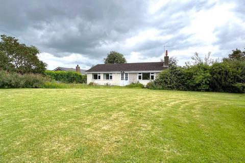 3 bedroom bungalow for sale, Crosemere Road, Cockshutt.