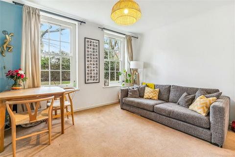 2 bedroom flat to rent, London, SW11