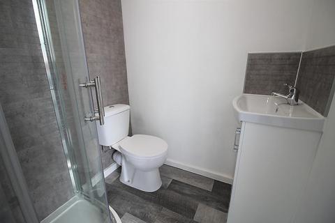 1 bedroom in a house share to rent, Liverpool L22