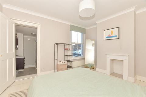 24 Argyle Road, Whitstable, CT5 1JS