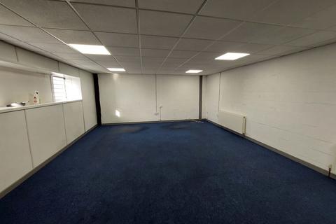 Industrial unit to rent, Unit 4, Lye Valley Industrial Estate, Bromley Street, Lye, Stourbridge, West Midlands, DY9 8HX