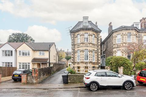 Second Floor Flat, 20 Beaconsfield Road, Clifton, Bristol, BS8 2TS