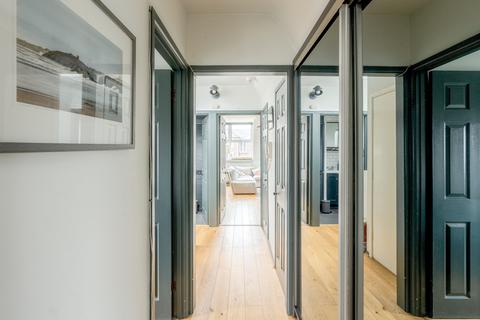 Second Floor Flat, 20 Beaconsfield Road, Clifton, Bristol, BS8 2TS
