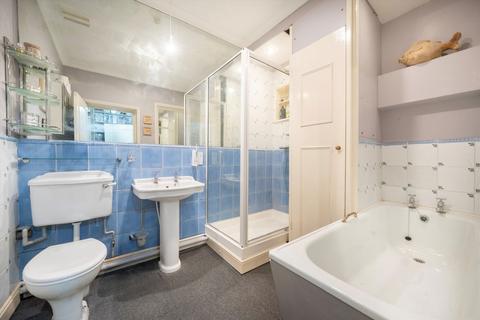 Garden Flat, 4 Camden Terrace, London, NW1 9BP