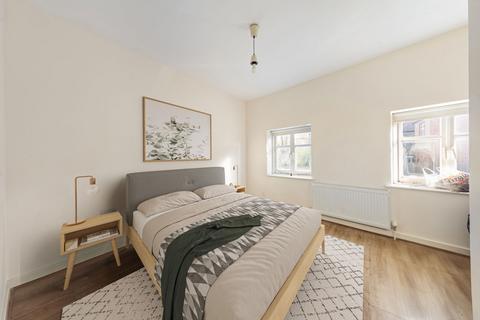 3 bedroom semi-detached house for sale, Ockley Road, London SW16