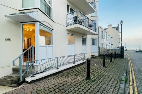 2 bedroom apartment for sale, St Marys Court, St Marys Street, Tenby