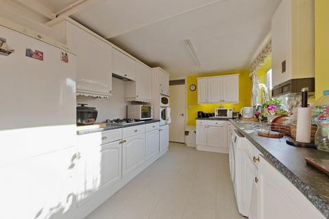 5 bedroom detached house for sale, Barkham Ride, Wokingham