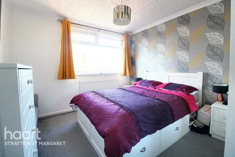 3 bedroom semi-detached house for sale, Christie Close, Swindon