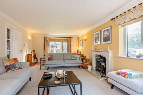 6 bedroom detached house for sale, Benett Gardens, Shaw, Newbury, Berkshire, RG14